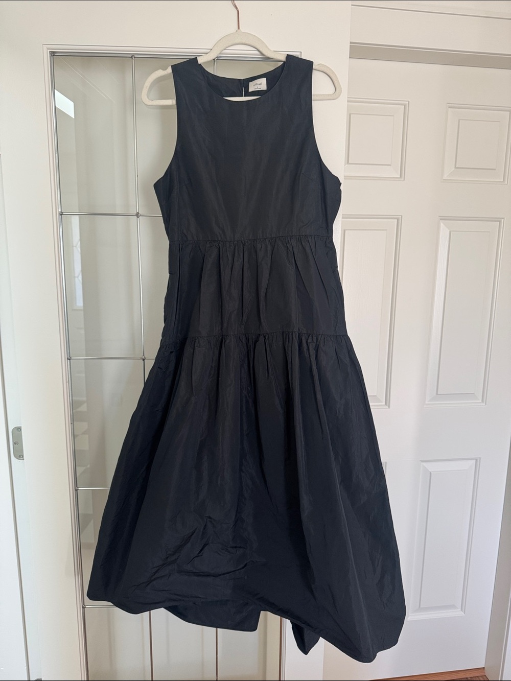 Wilfred Black Sleeveless Tiered Midi Dress